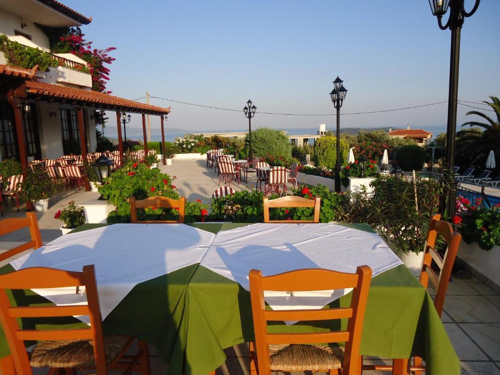 Hotel Paradise Василиас Экстерьер фото