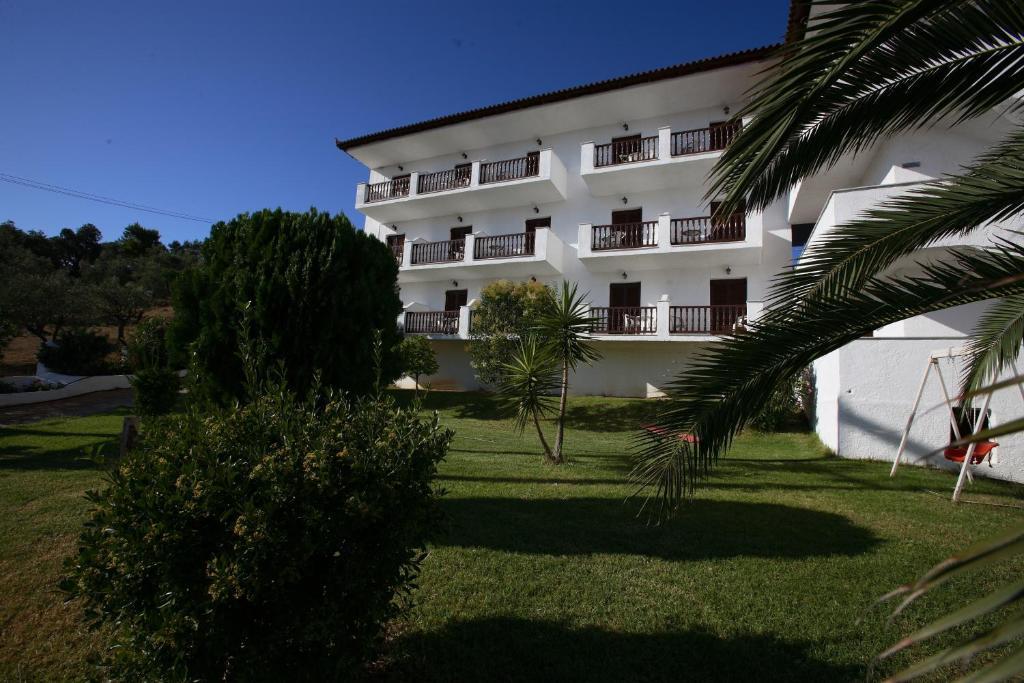 Hotel Paradise Василиас Экстерьер фото