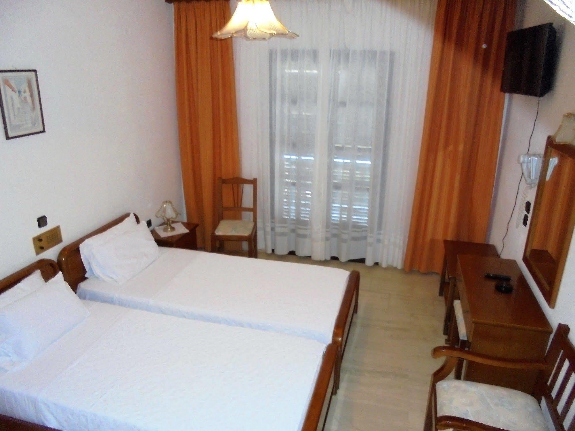 Hotel Paradise Василиас Экстерьер фото