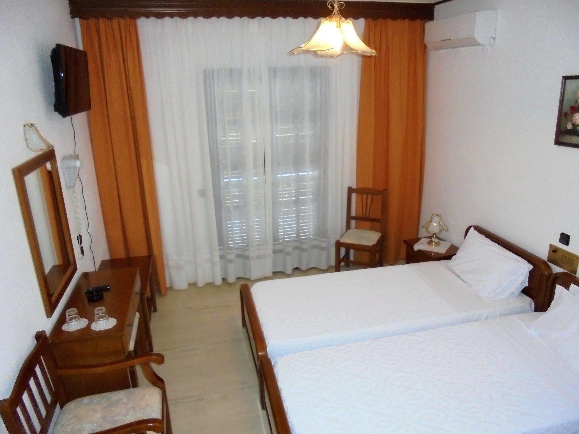 Hotel Paradise Василиас Экстерьер фото