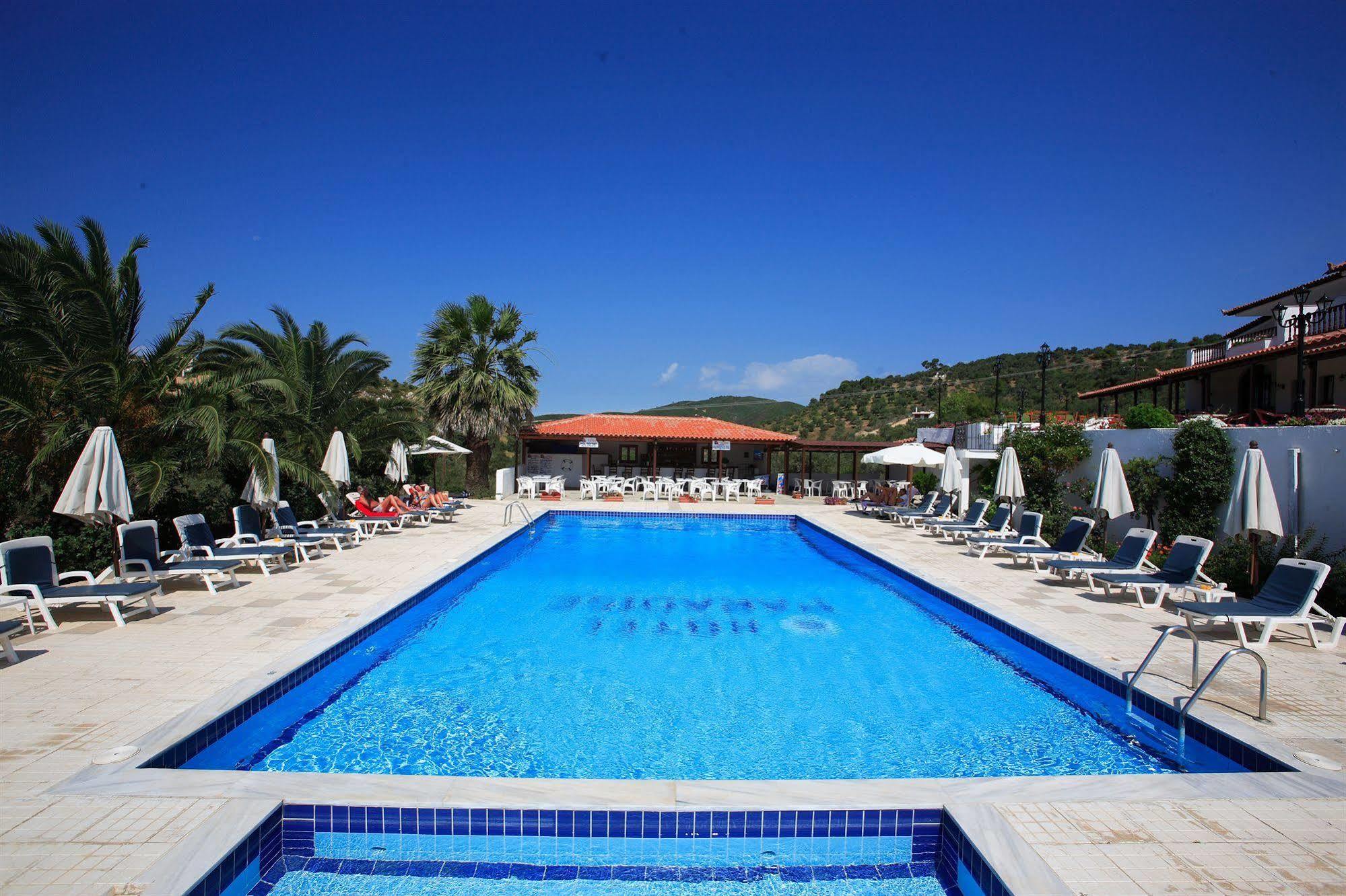 Hotel Paradise Василиас Экстерьер фото